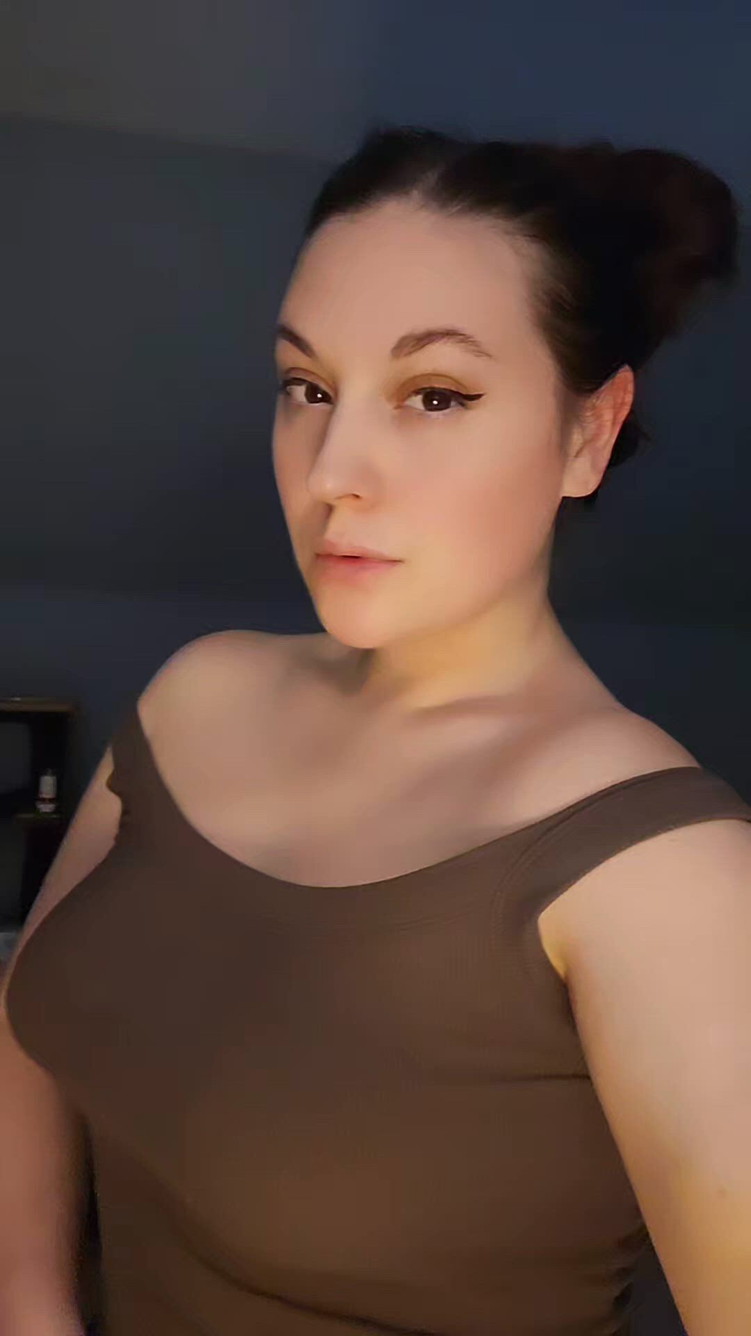 Brat porn video with onlyfans model arwensnow <strong>@empressarwen</strong>