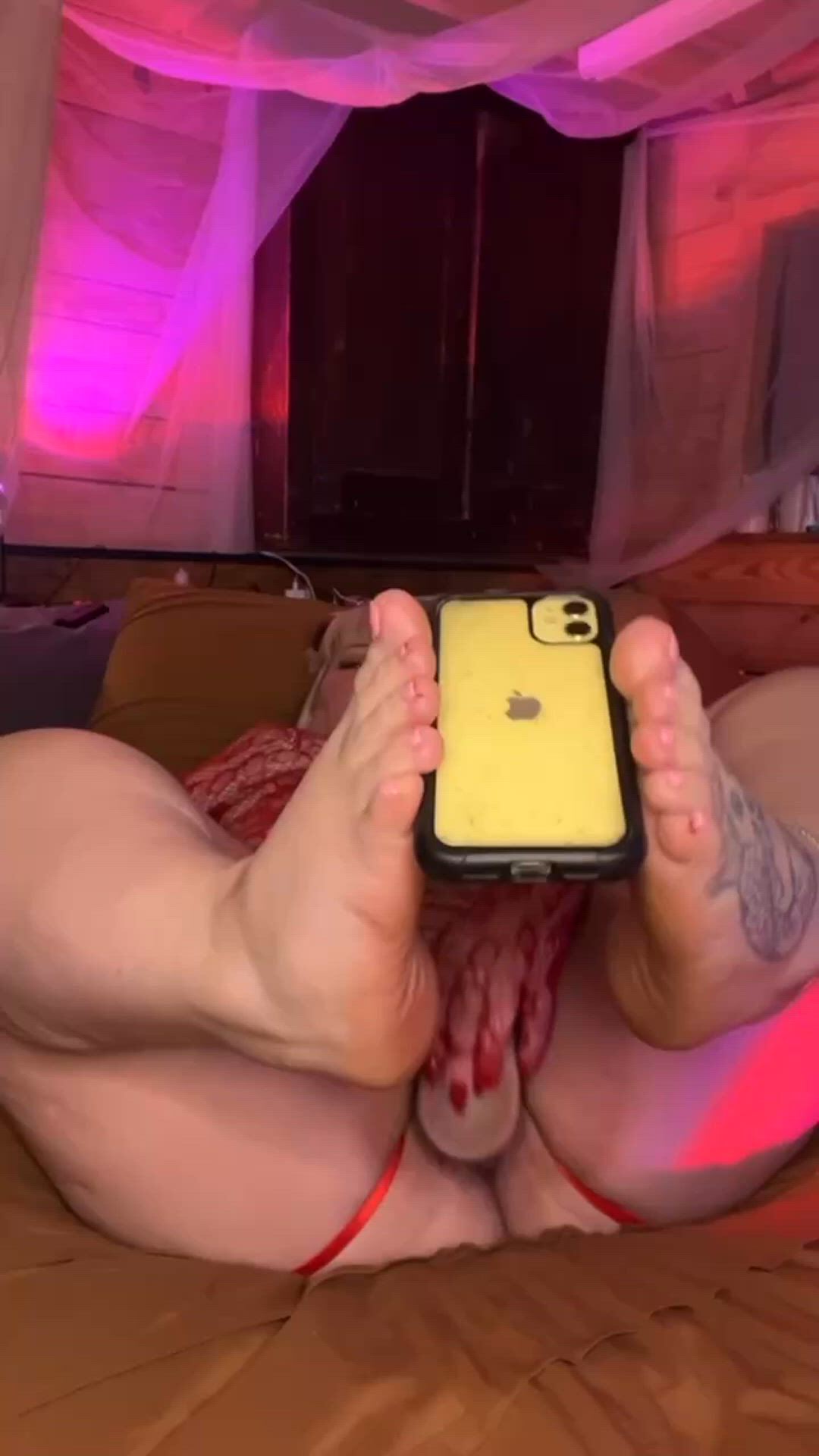 BareFootMilf porn video with onlyfans model Meaghan_Thee_Scallion <strong>@meaghan_thee_scallion</strong>