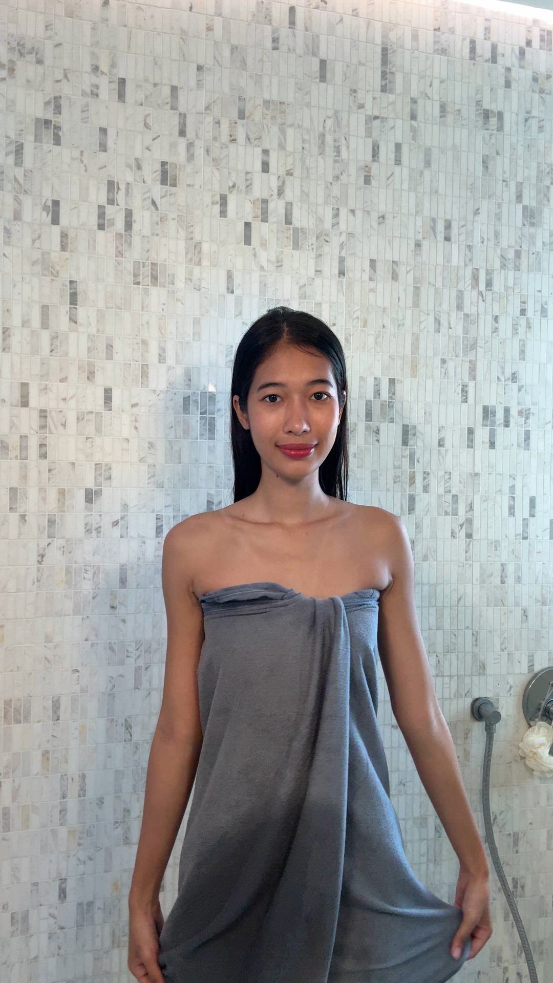 Amateur porn video with onlyfans model yourthaicutiee <strong>@zoeyofasia</strong>