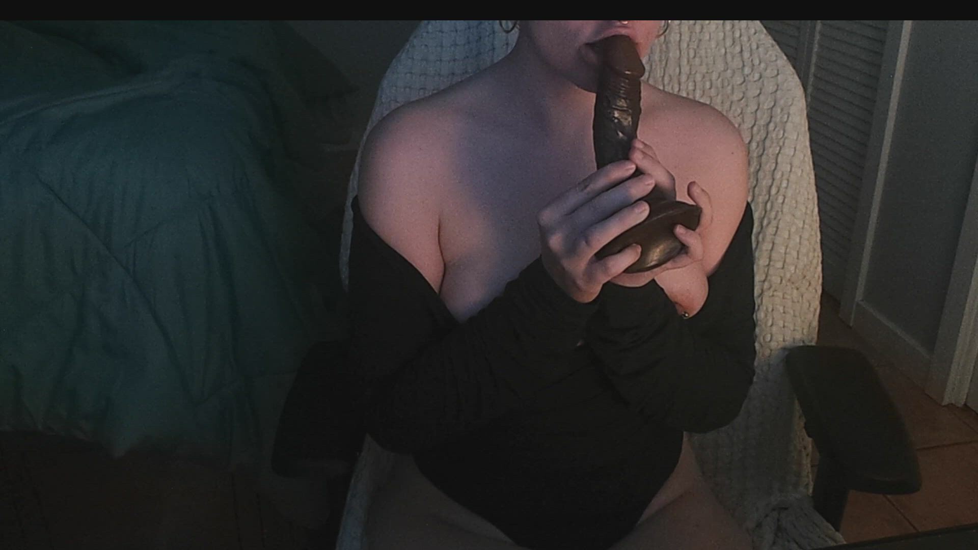 Amateur porn video with onlyfans model vineevino <strong>@vinee_vino</strong>