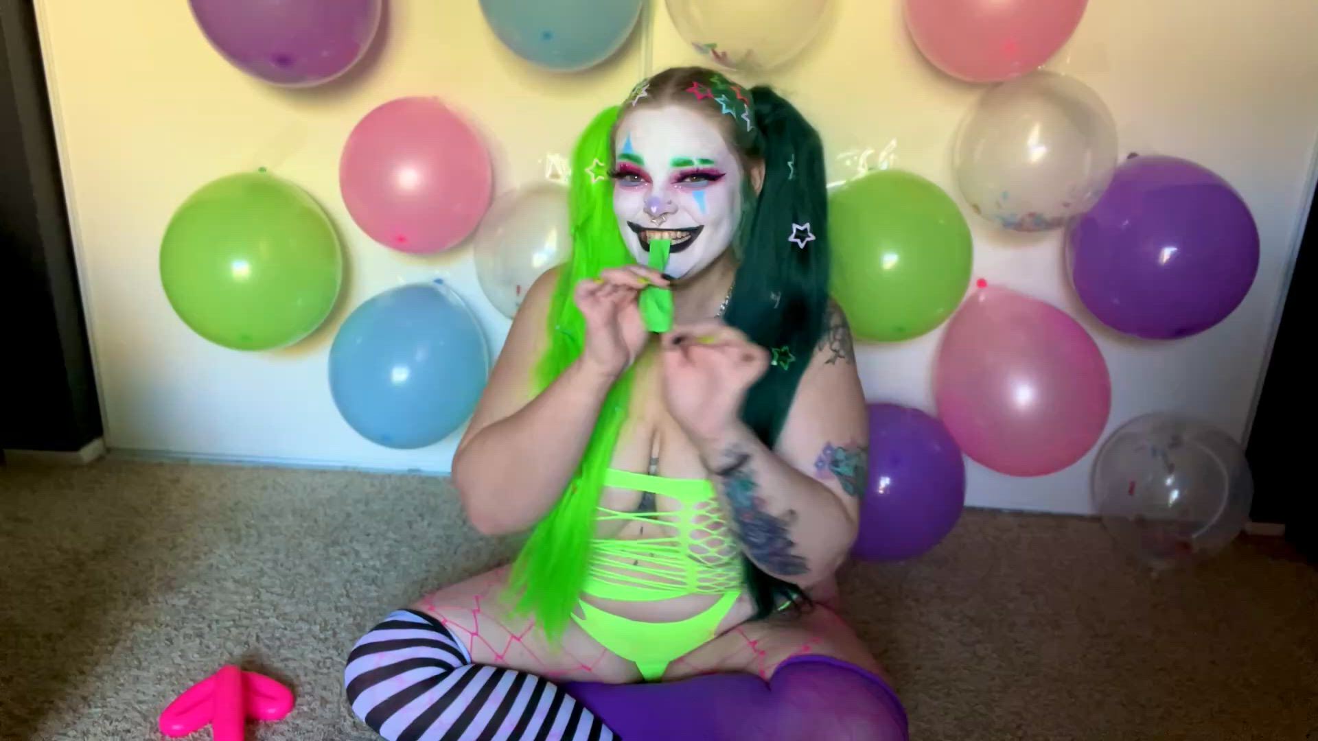 Ballons porn video with onlyfans model ariaeisley <strong>@aria_eisley</strong>