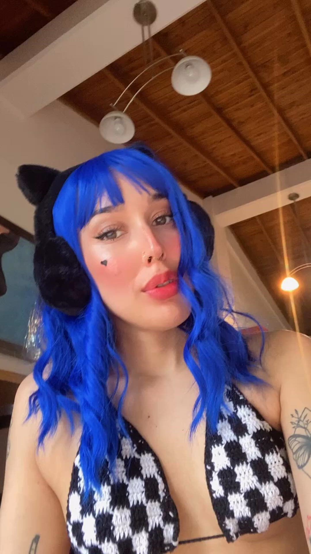 Doll porn video with onlyfans model electrafox <strong>@electrafox777</strong>