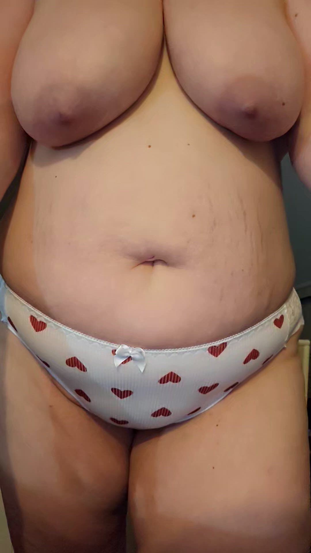 Amateur porn video with onlyfans model curvynerd82 <strong>@thatcurvynerd</strong>