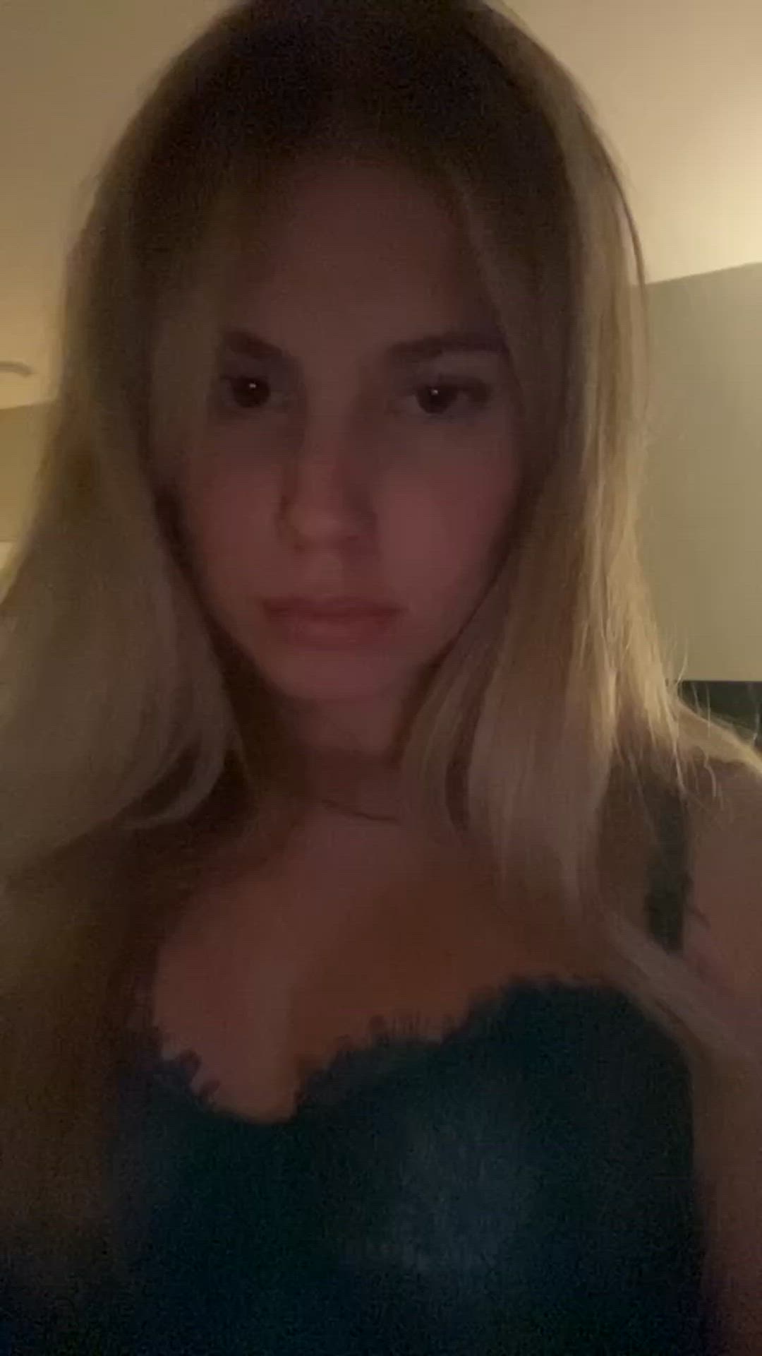 Cumshot porn video with onlyfans model brynnxbanksx <strong>@brynnxbanks</strong>