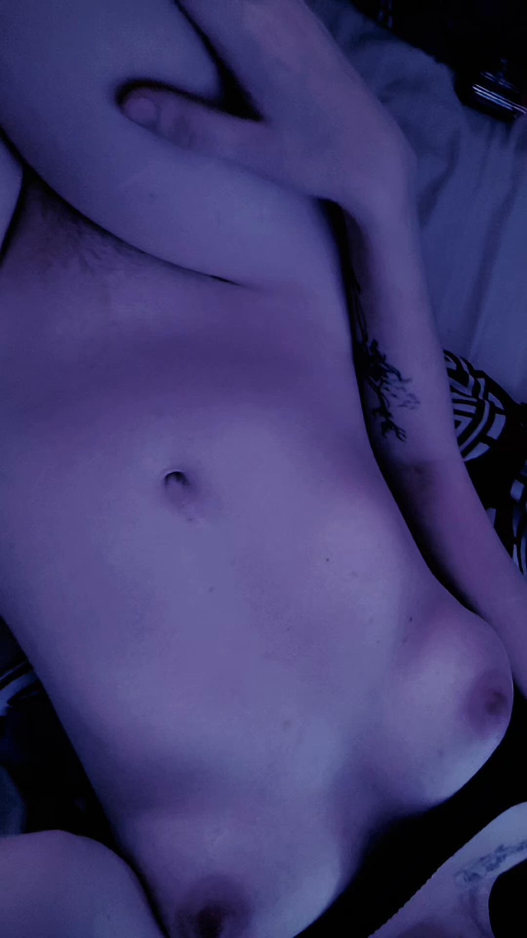 Boobs porn video with onlyfans model freakyfae <strong>@freakyfae2269</strong>