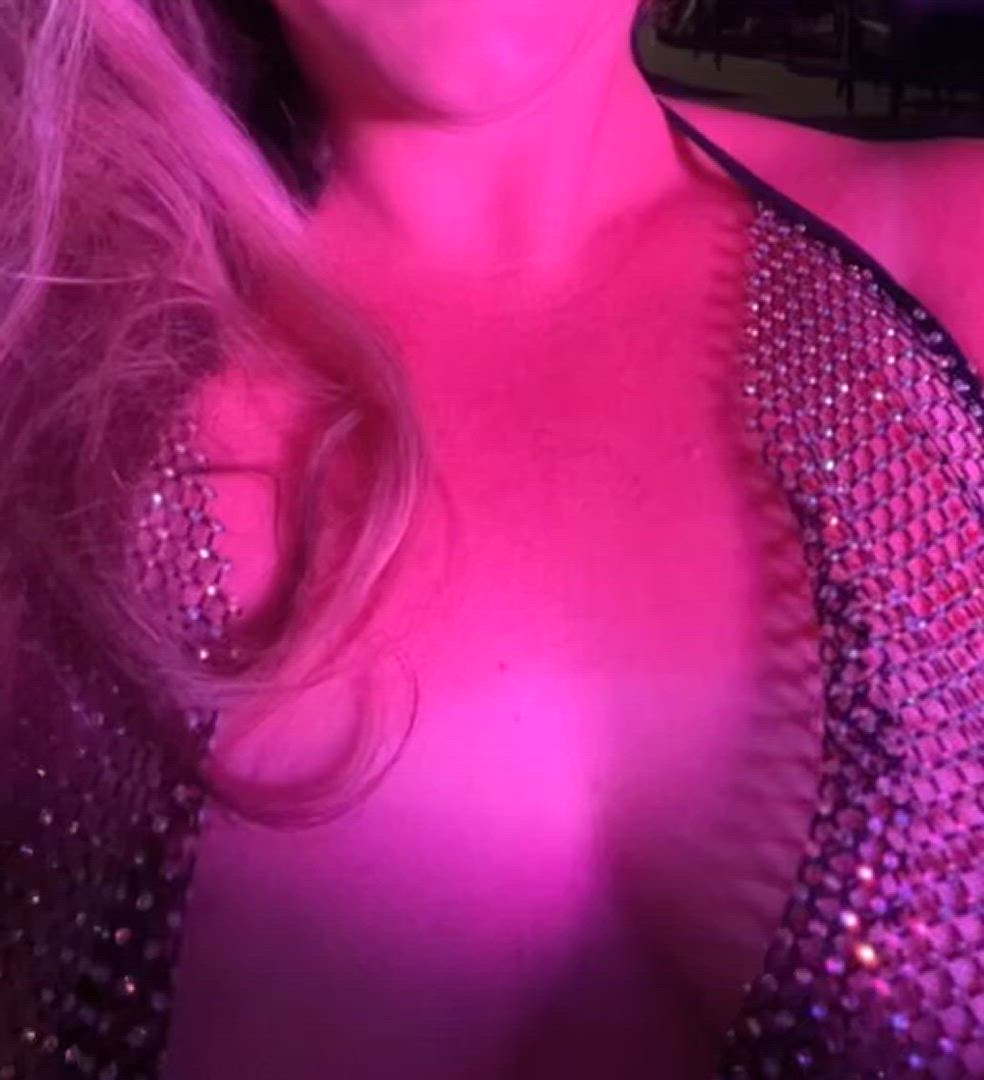 Tits porn video with onlyfans model Savannah ? <strong>@dtxsavannah</strong>