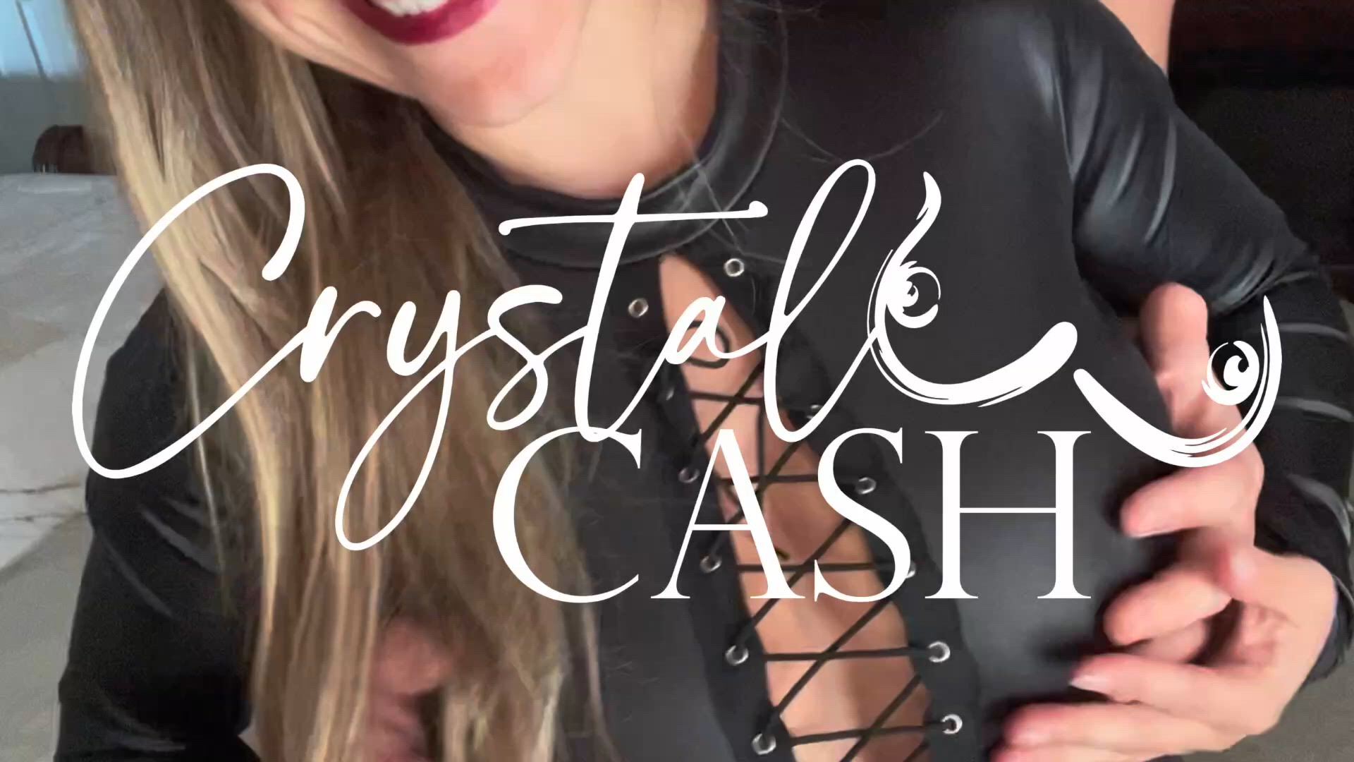 Amateur porn video with onlyfans model crystalcash69 <strong>@crystal_cash</strong>