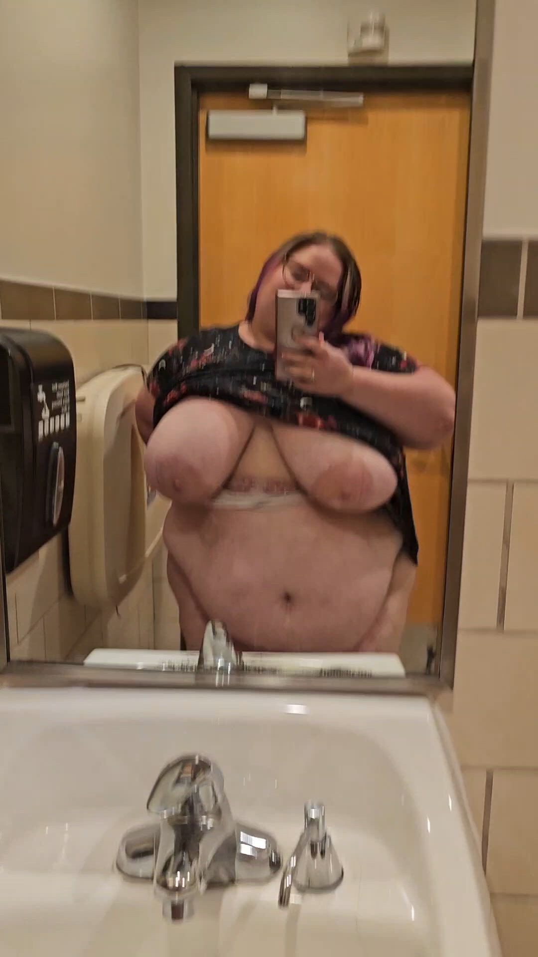 BBW porn video with onlyfans model curv3s4days <strong>@curv3s4days</strong>