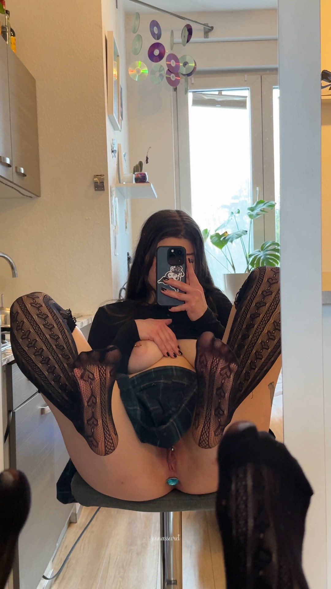 Feet porn video with onlyfans model jenna ? <strong>@jennaoverdose</strong>