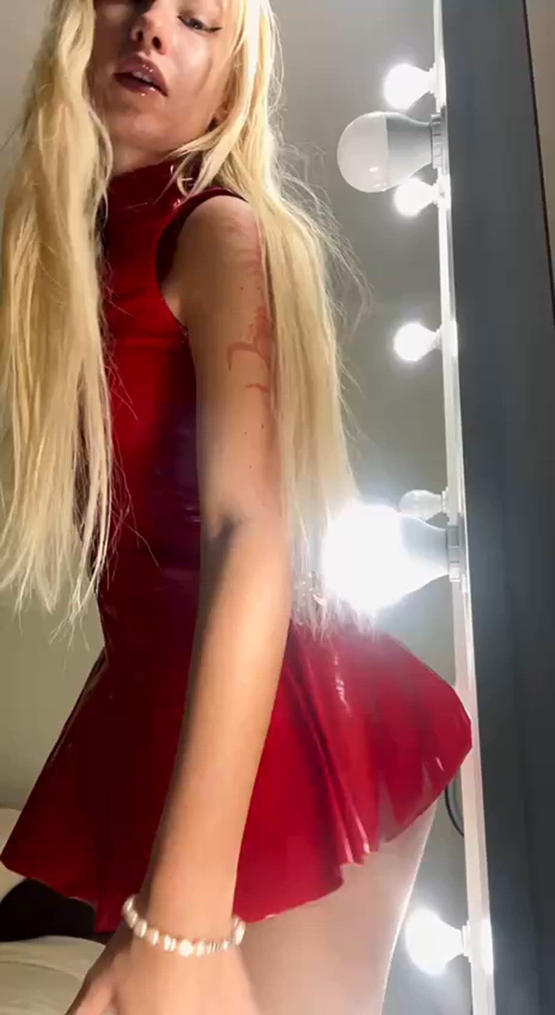 Amateur porn video with onlyfans model lilygraceful_ <strong>@lily_graceful</strong>