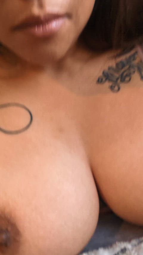 Tits porn video with onlyfans model Regina J <strong>@brownbjqueen34</strong>