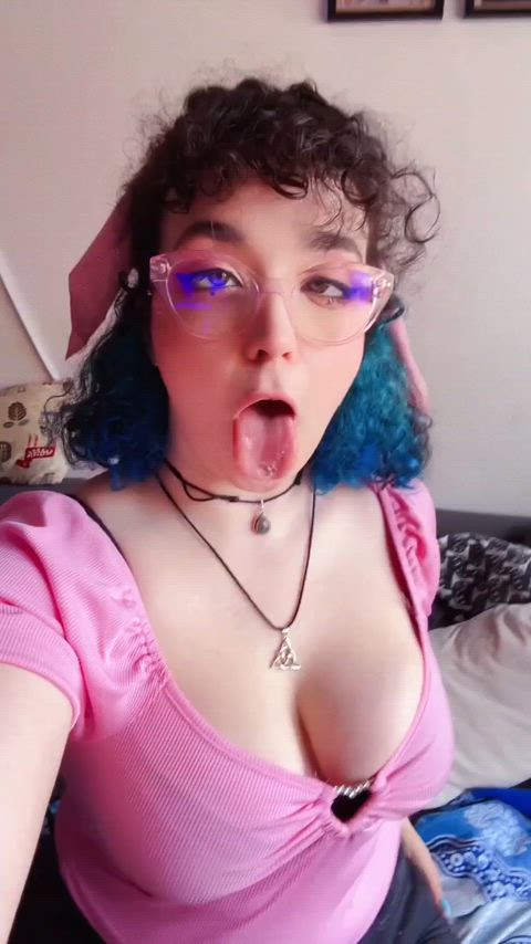 Ahegao porn video with onlyfans model pixiieblue <strong>@pixiieblue</strong>