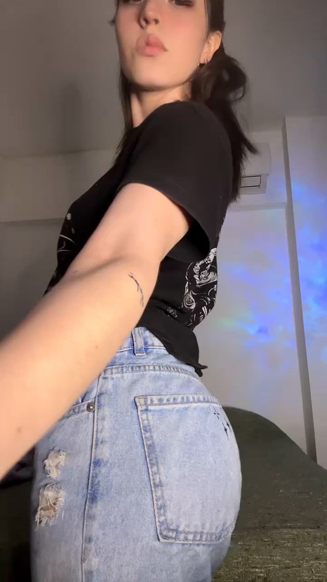 19 Years Old porn video with onlyfans model emma_bennipi <strong>@emmabennipiii</strong>