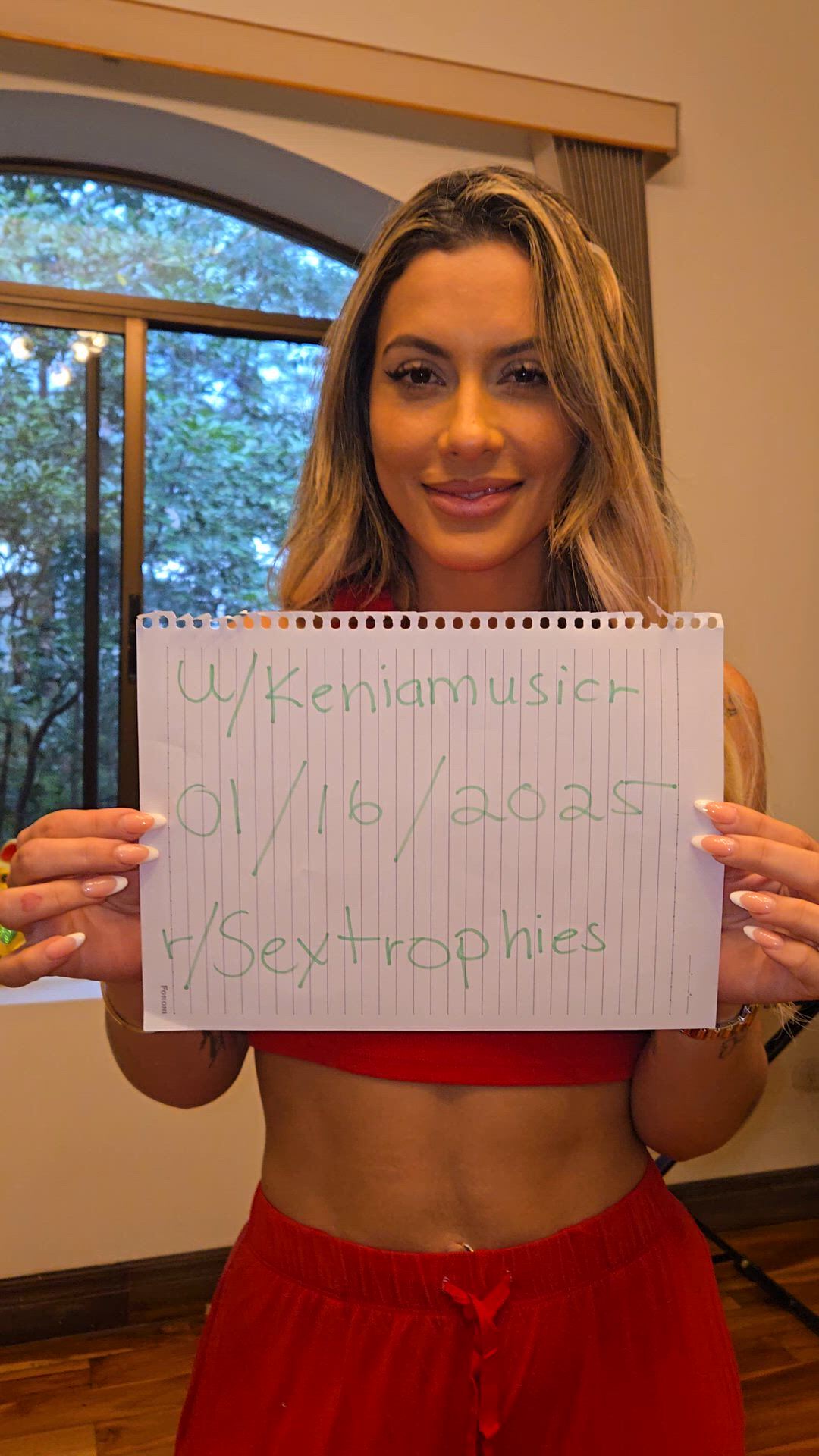 Big Tits porn video with onlyfans model keniamusicr <strong>@keniamusicr</strong>