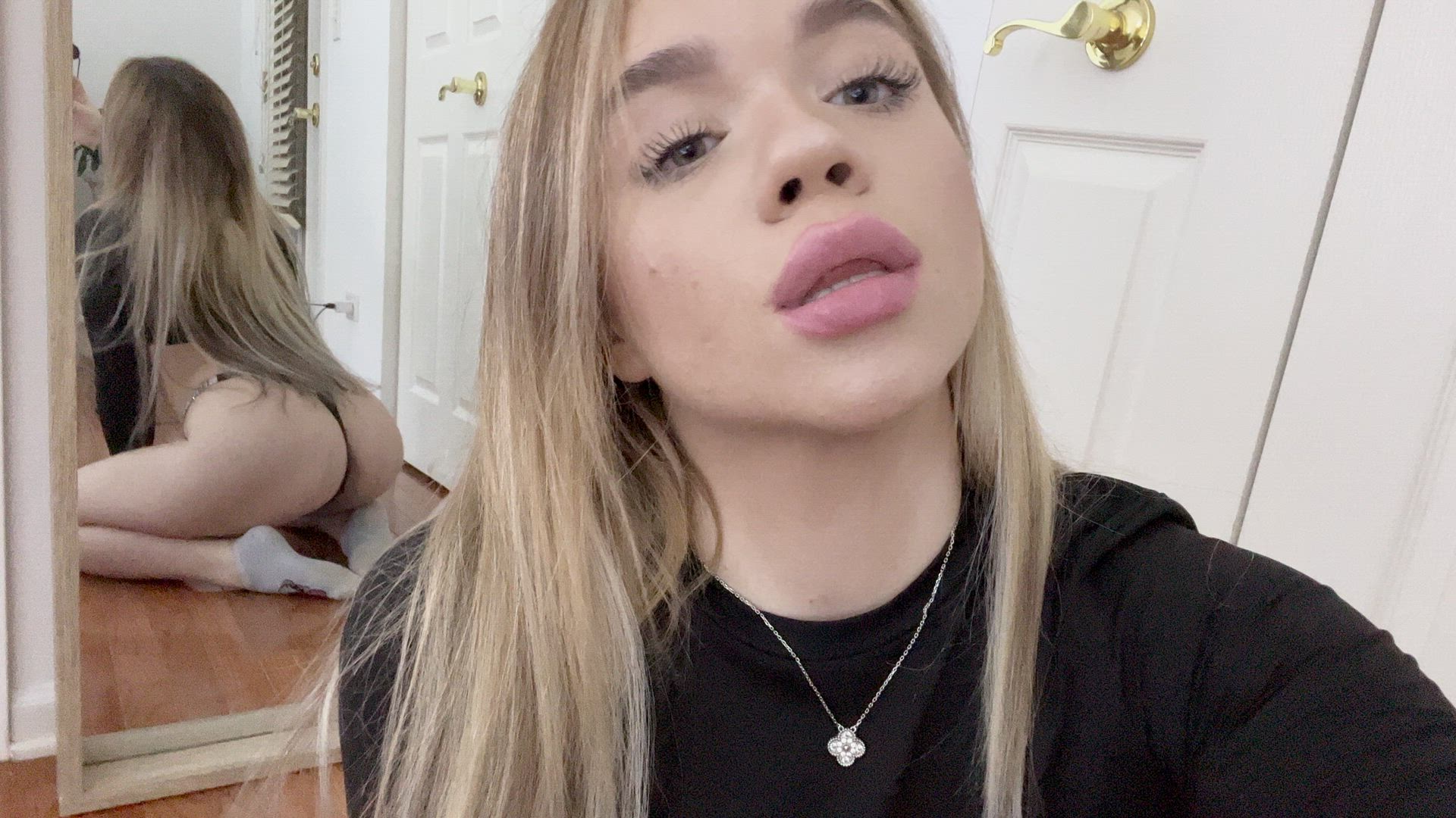 Amateur porn video with onlyfans model AdelJuggs <strong>@action</strong>