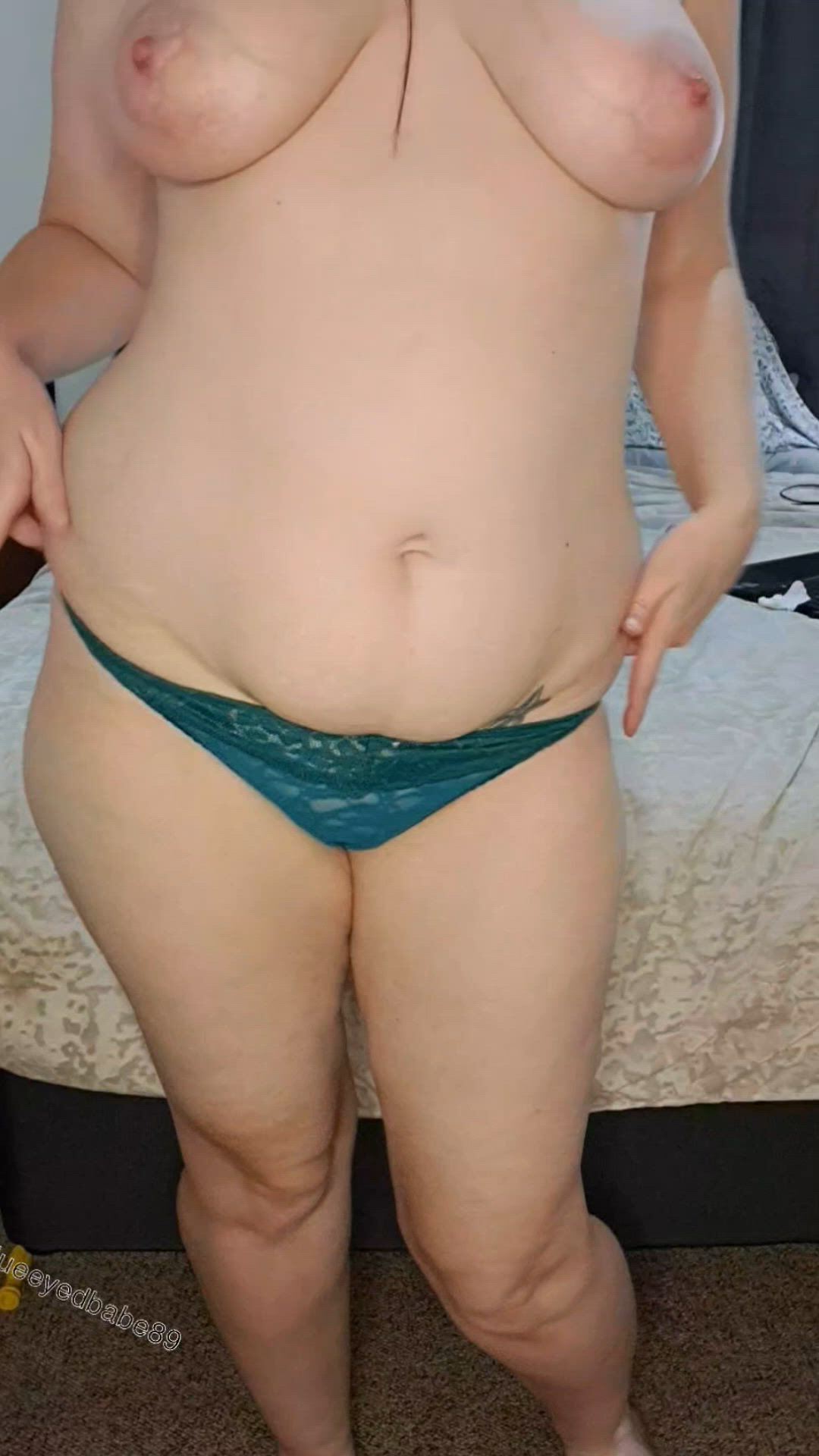 Amateur porn video with onlyfans model blueeyedbabe89 <strong>@blueeyedbabe_89</strong>