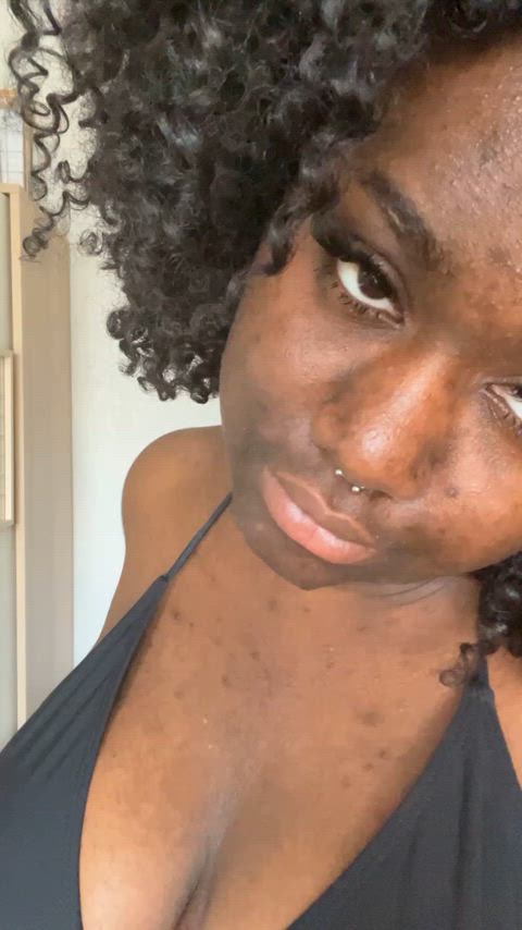 TikTok porn video with onlyfans model sappyboo <strong>@tasimhblake</strong>