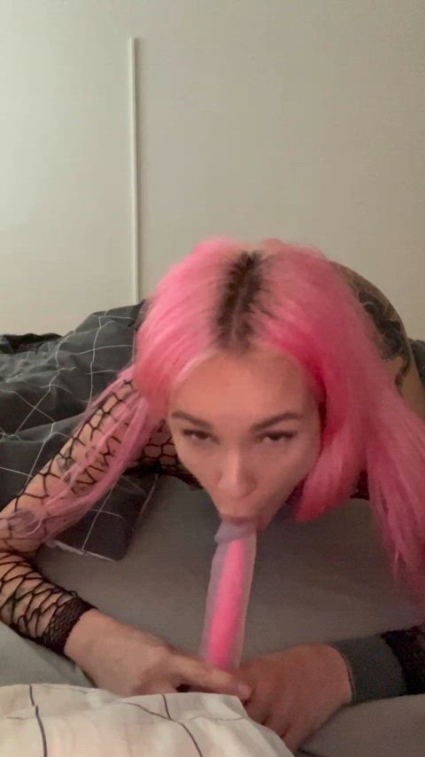 Blowjob porn video with onlyfans model Kate <strong>@katelisss</strong>