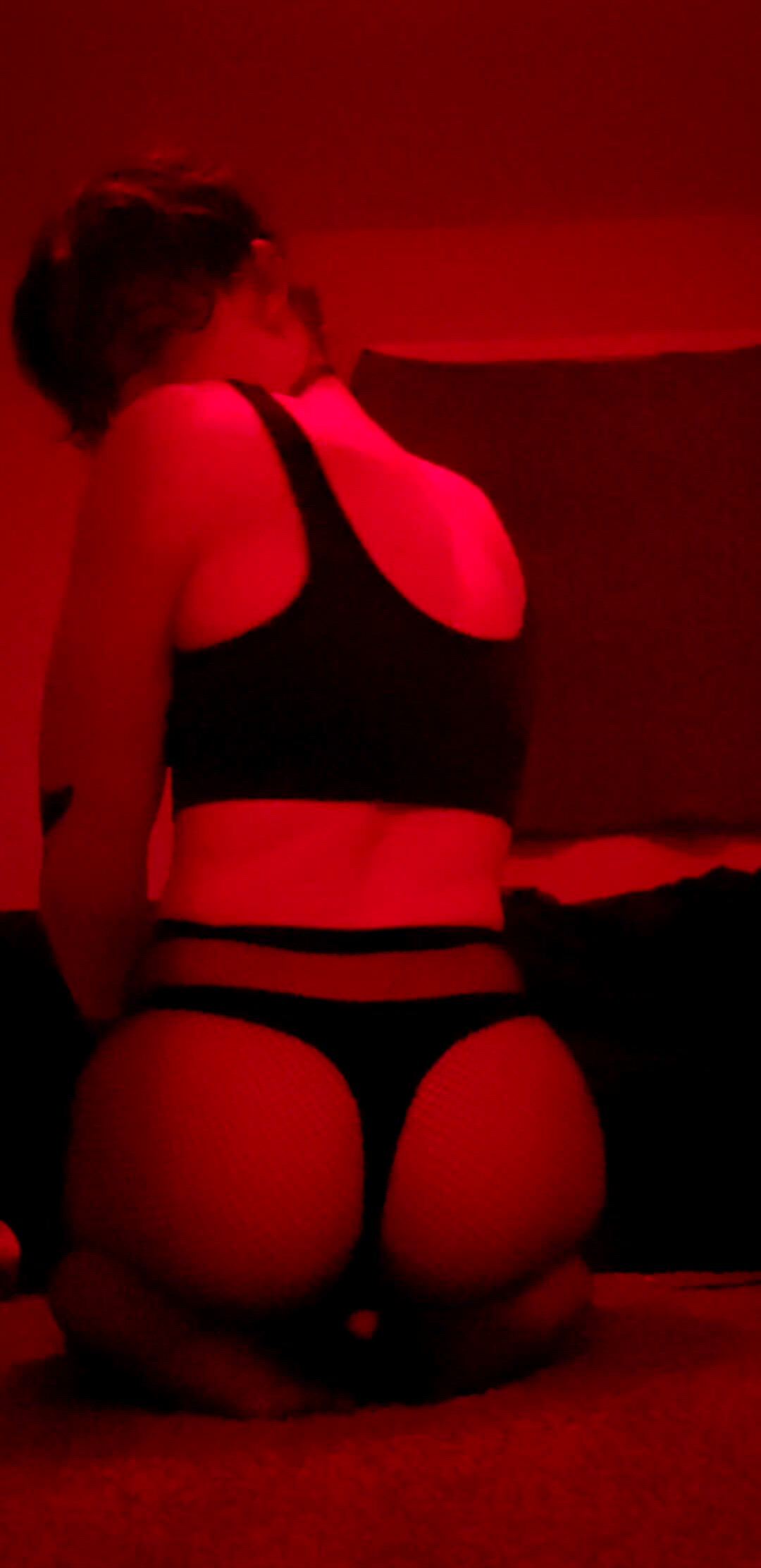 Porn video with onlyfans model violetwhisper <strong>@violetwhisper</strong>