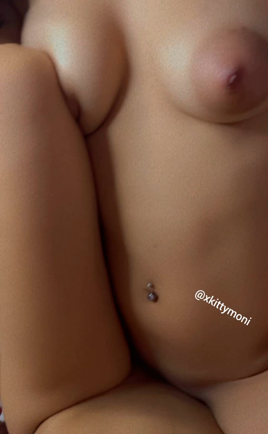 Amateur porn video with onlyfans model xkittymoni <strong>@xkittymoni</strong>