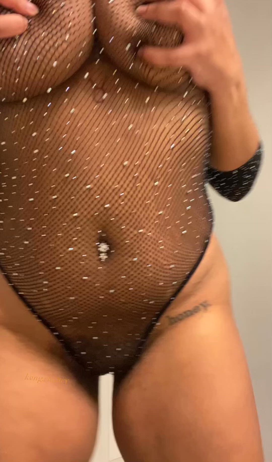 Amateur porn video with onlyfans model kvngxhoney <strong>@kvngxhoney</strong>