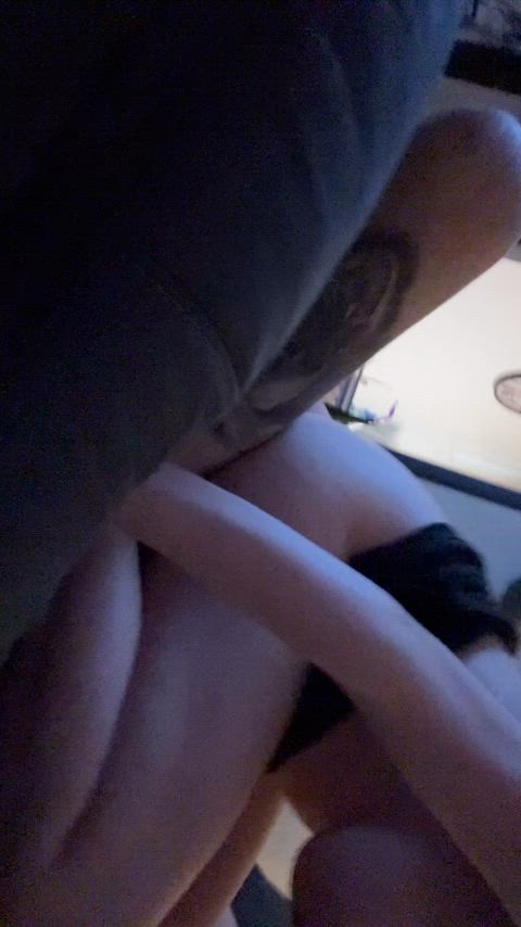 Tits porn video with onlyfans model whoslivvybrooke <strong>@pocketgfcierra</strong>