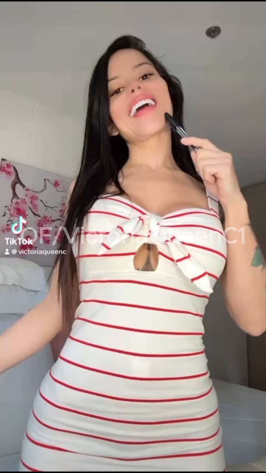 Amateur porn video with onlyfans model victoriaqueenc <strong>@victoriaqueenc</strong>