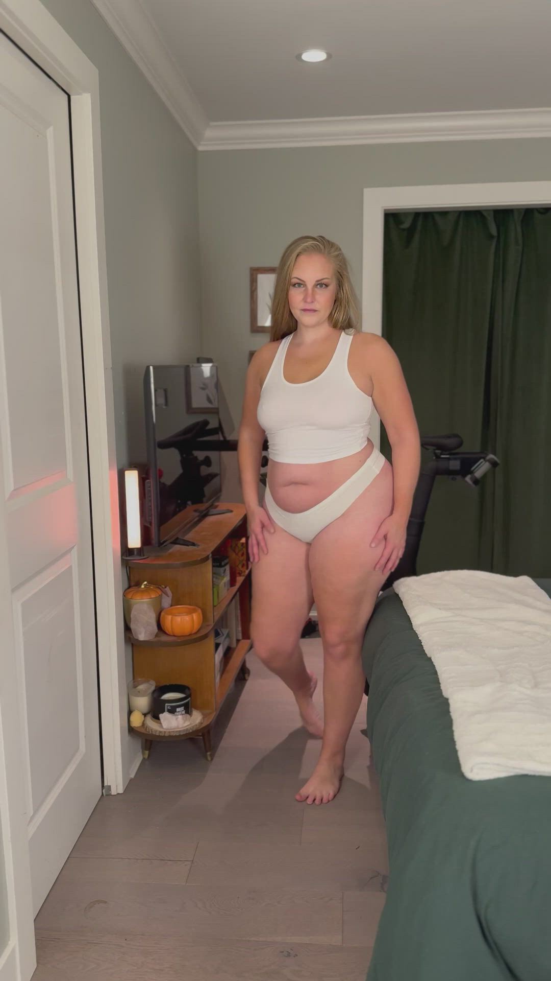 BBW porn video with onlyfans model Megan <strong>@megancgram</strong>