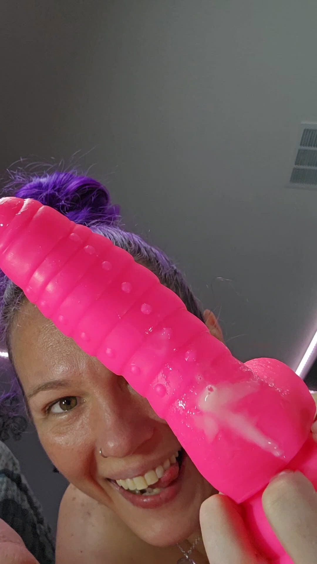 Cum porn video with onlyfans model Emma Rose <strong>@xo_emmarose_xo</strong>