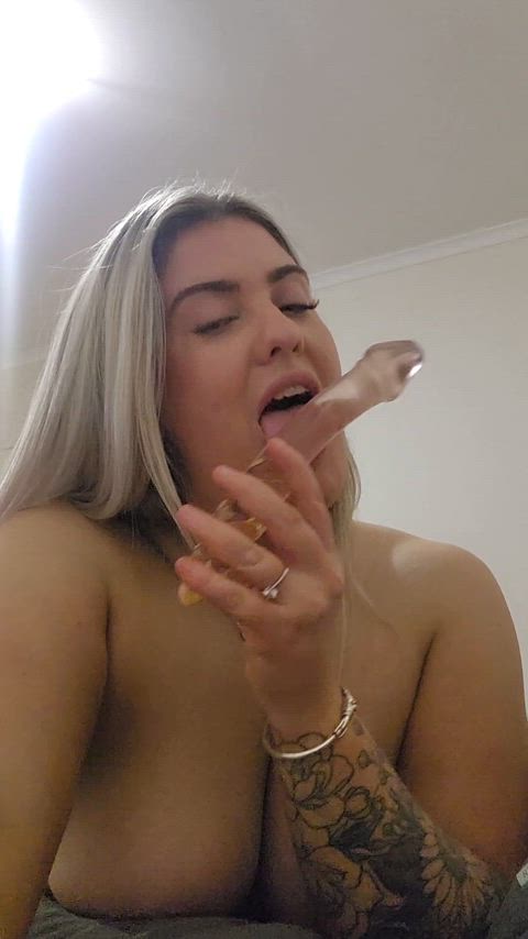 Amateur porn video with onlyfans model princesspeachhhh01 <strong>@princesspeachhhh</strong>