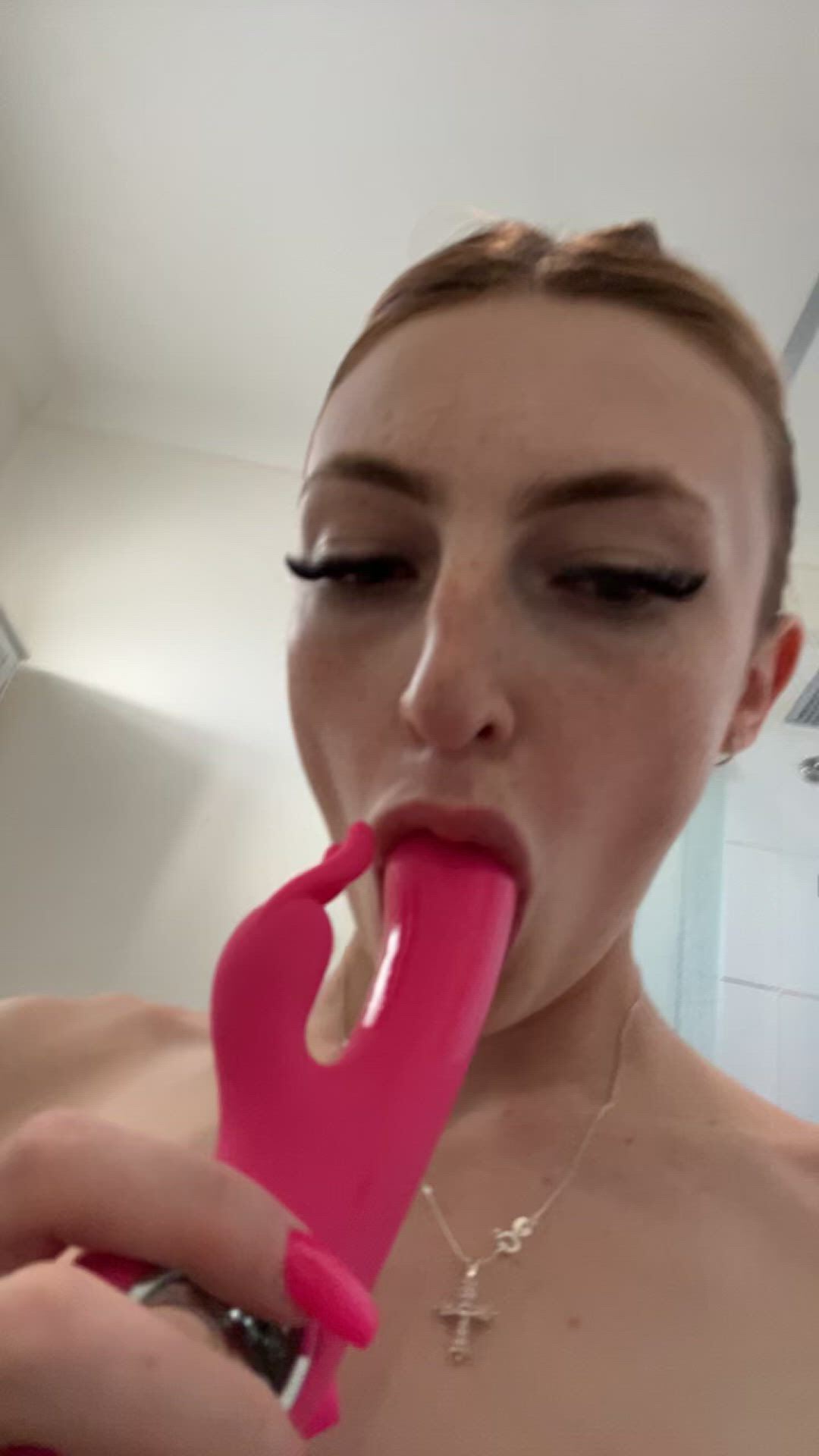 Cock porn video with onlyfans model blondiebabexx <strong>@brontimontana</strong>