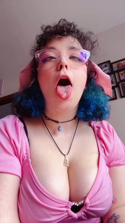 Ahegao porn video with onlyfans model pixiieblue <strong>@pixiieblue</strong>