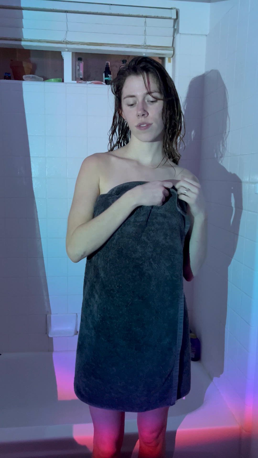 Shower porn video with onlyfans model stellzgrayx <strong>@stellzgray</strong>