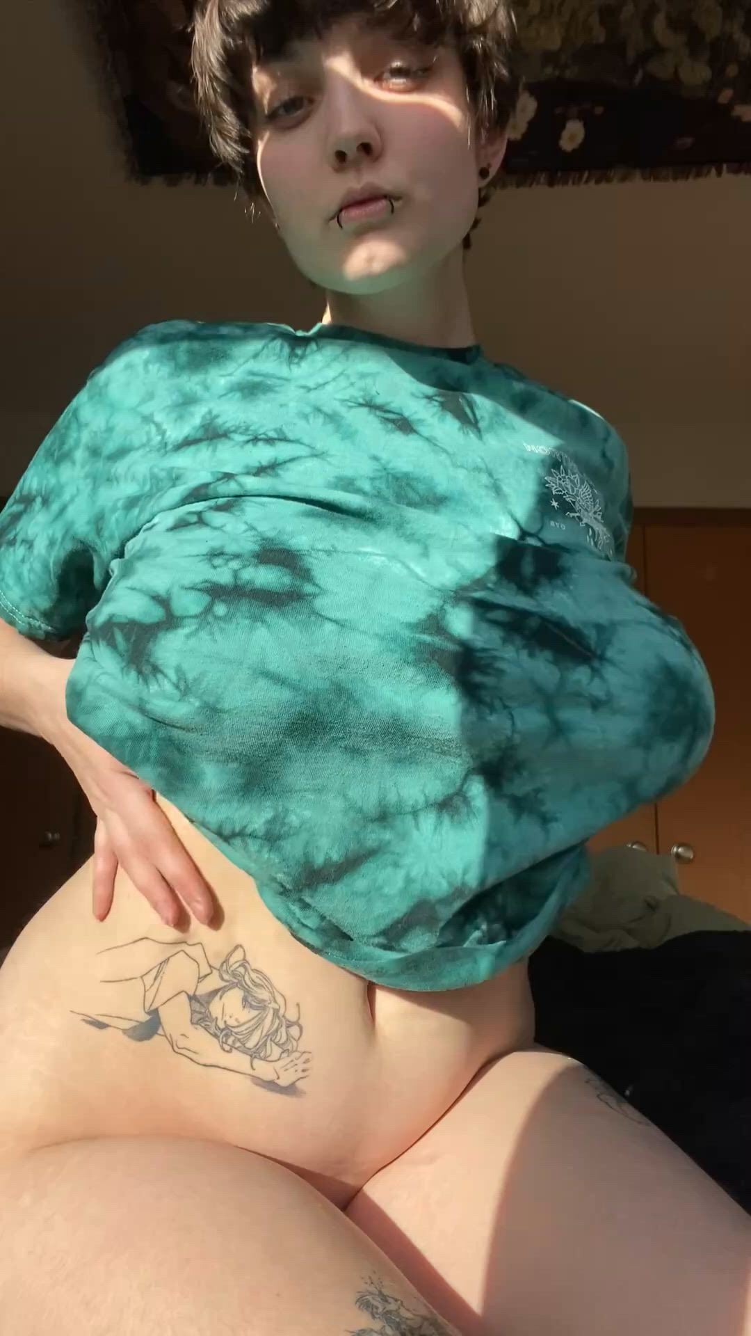 Amateur porn video with onlyfans model willowsaturnine <strong>@willow.saturnine</strong>