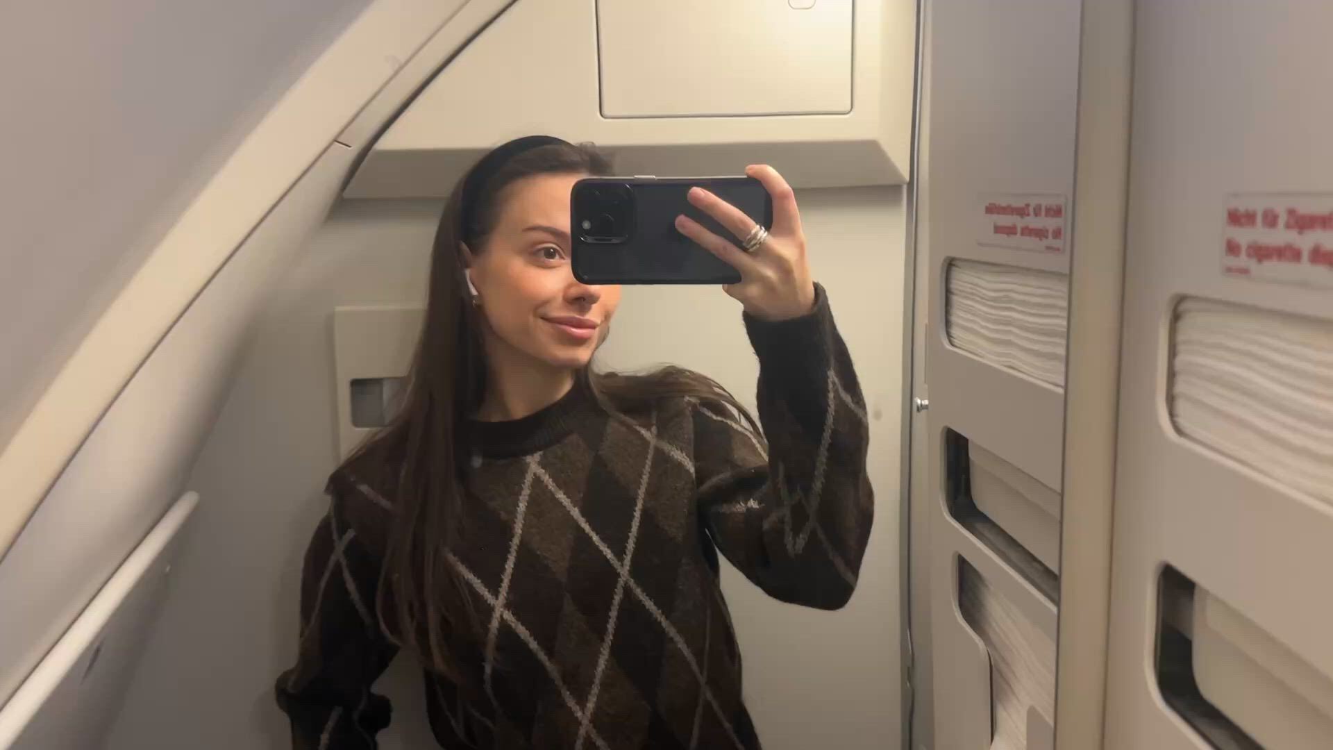 Airplane porn video with onlyfans model Amy May <strong>@mayammy</strong>