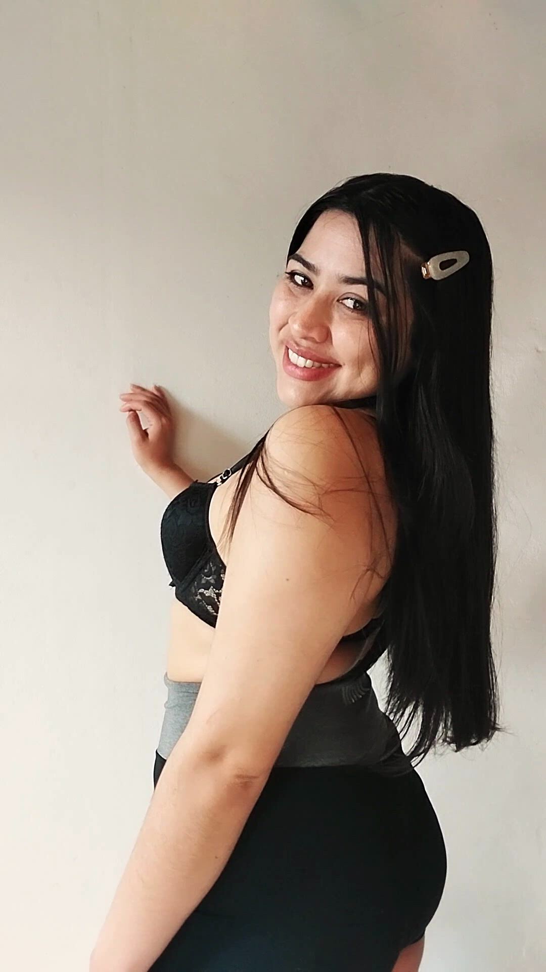 Amateur porn video with onlyfans model luliisweet <strong>@lucia_valdez</strong>