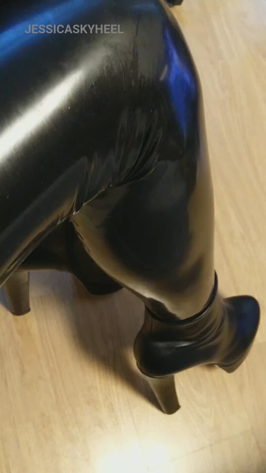 Boots porn video with onlyfans model jessicaskyheel <strong>@jessicaskyheel</strong>