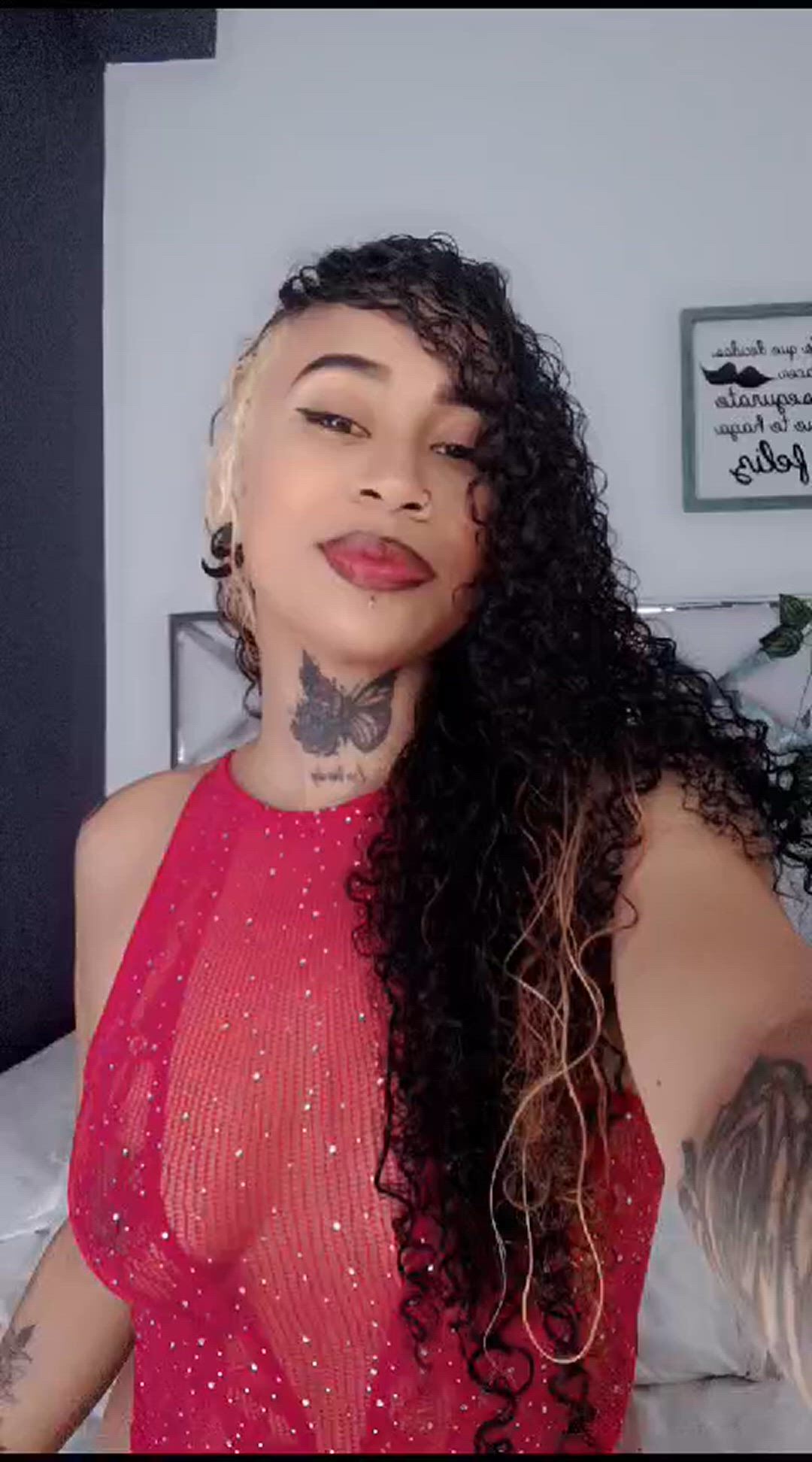 Cam porn video with onlyfans model catavega <strong>@leya_vega</strong>