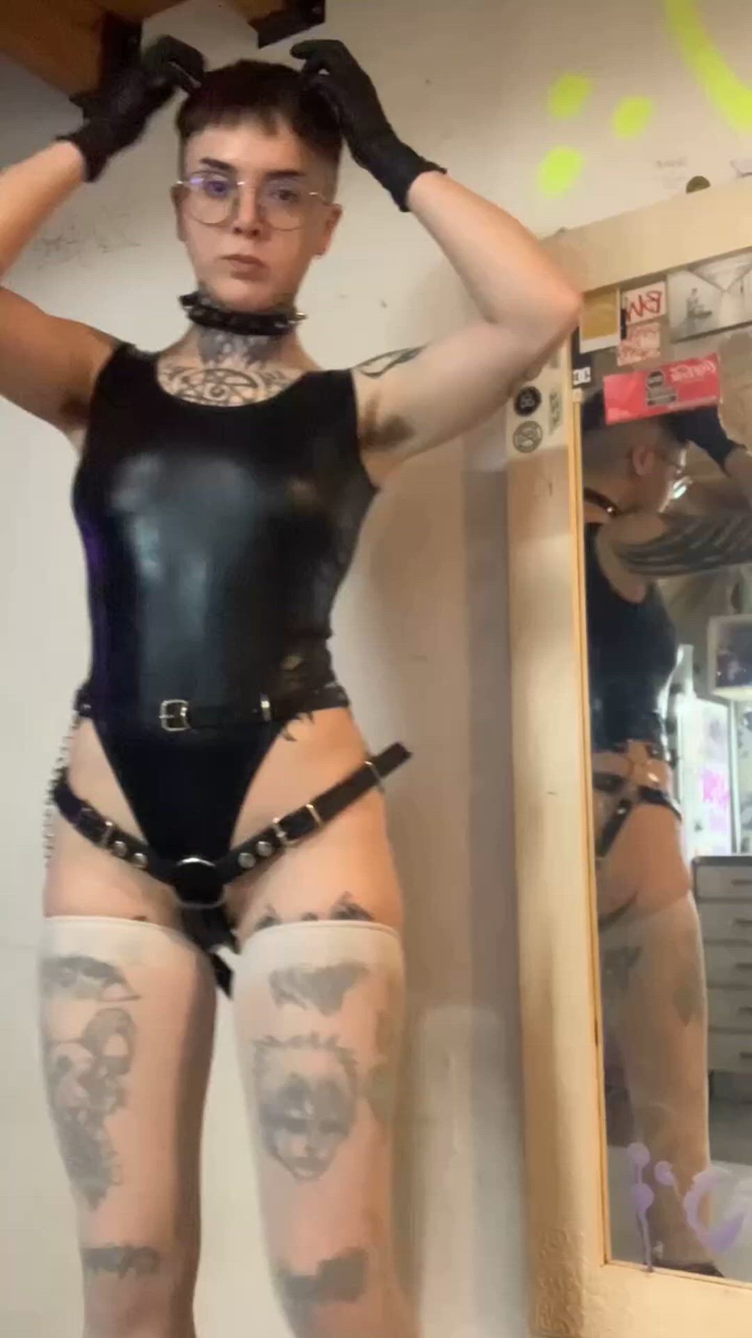 Harness porn video with onlyfans model big4sstrolx <strong>@big4sstrolx</strong>