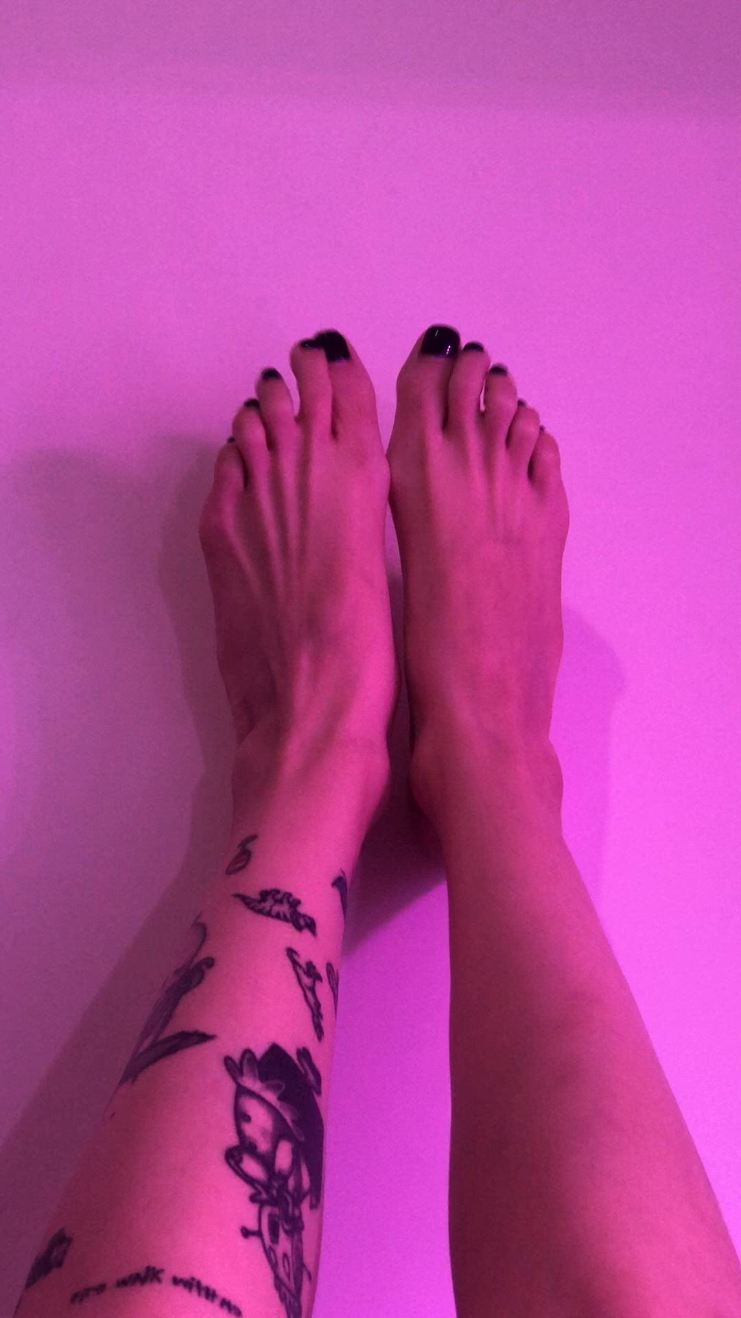 Dirty Feet porn video with onlyfans model ivyhigh <strong>@ivyhighonu</strong>