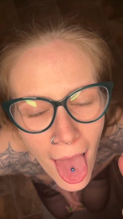 Amateur porn video with onlyfans model Canna_Bitch <strong>@cannabitchcam</strong>