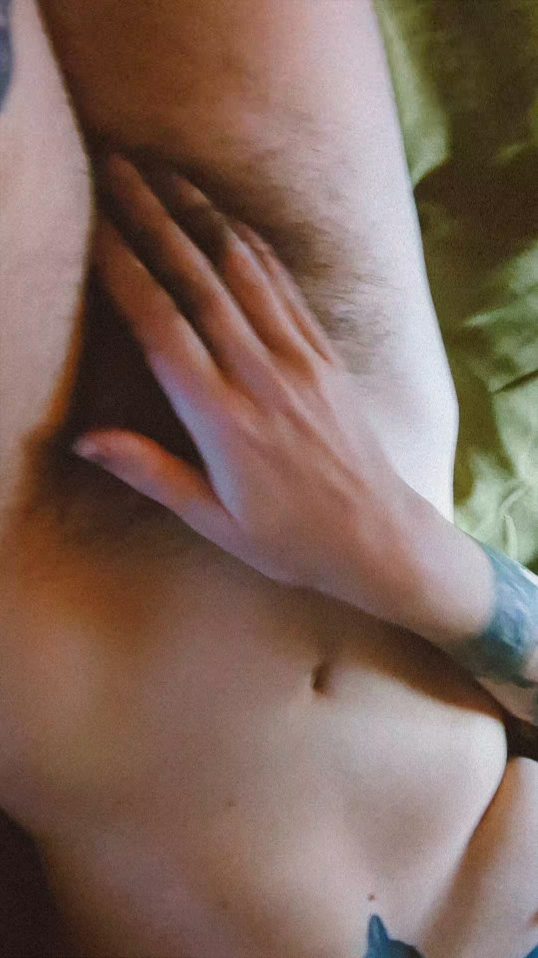 Big Clit porn video with onlyfans model grey_vyard <strong>@grey.vyard</strong>