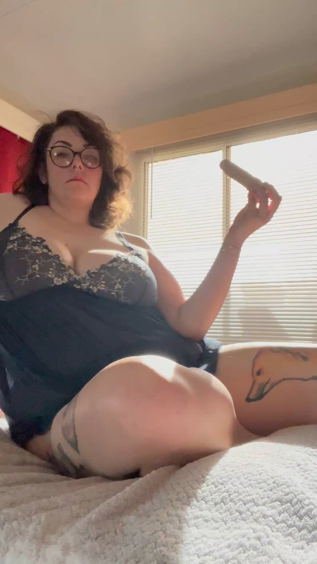 BBW porn video with onlyfans model offoxandfae <strong>@offoxandfae</strong>