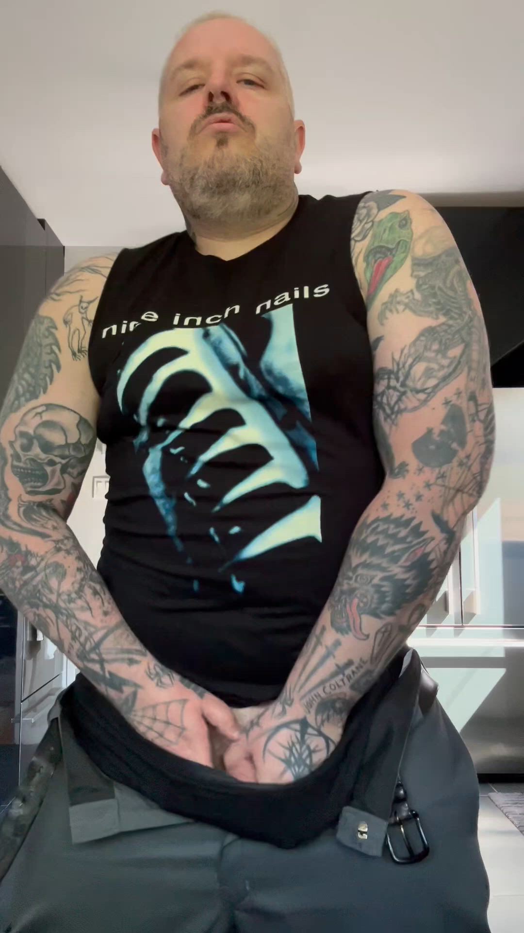 Amateur porn video with onlyfans model Vampirepapi <strong>@vampirepapi</strong>