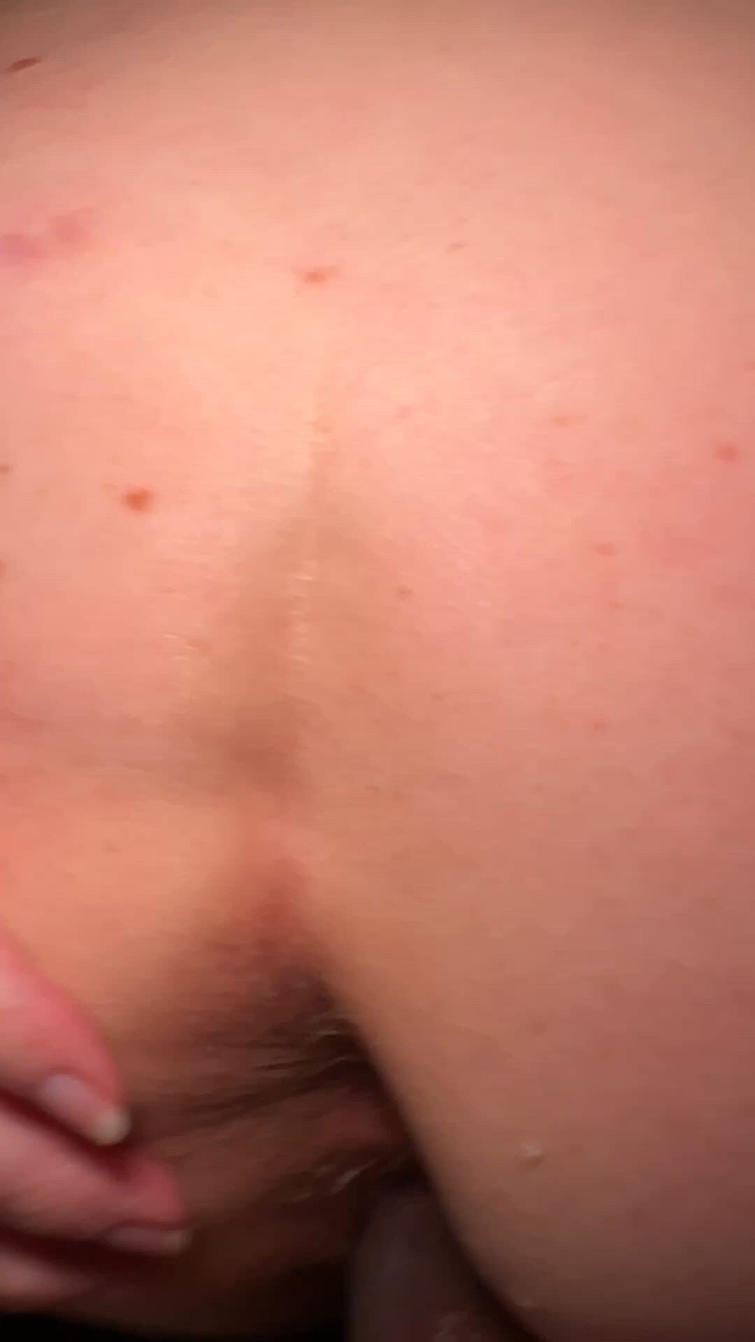 Creampie porn video with onlyfans model freckledfox4u <strong>@freckledfoxandthehound</strong>