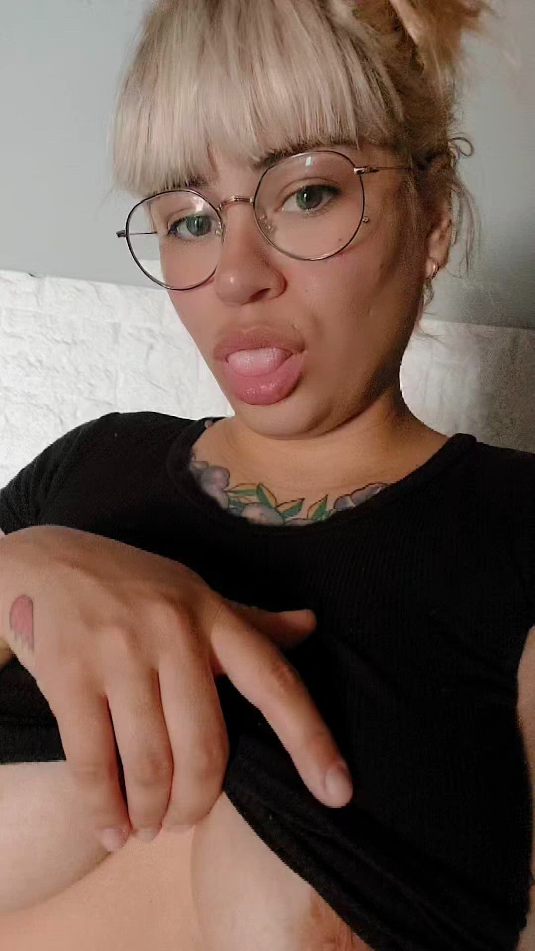 Boobs porn video with onlyfans model hotbabe_95 <strong>@babehot95</strong>