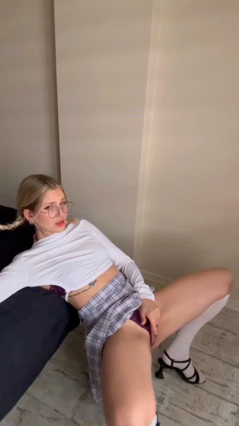 Masturbating porn video with onlyfans model Nixie <strong>@nixiepixiexxx</strong>