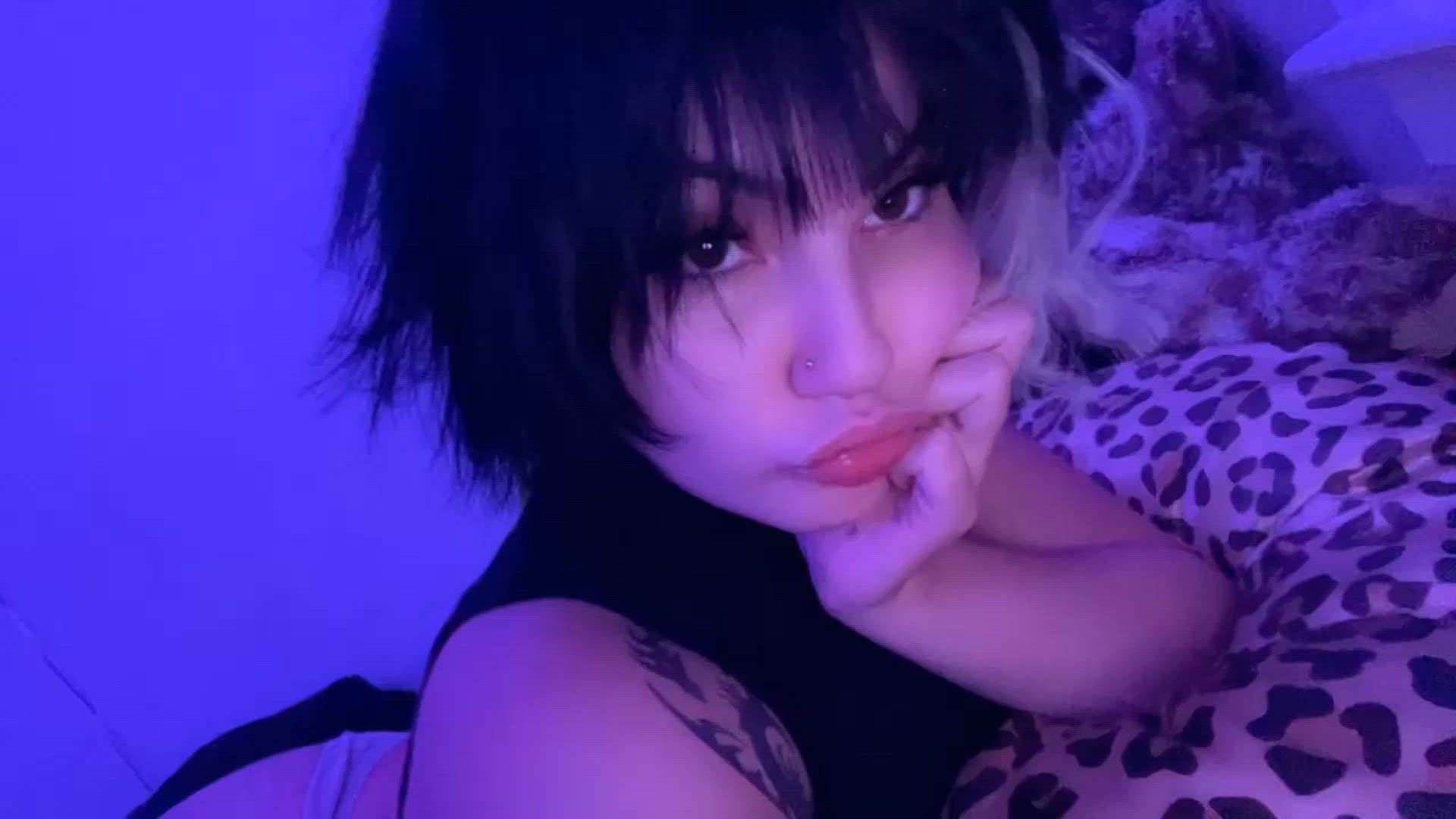 18 Years Old porn video with onlyfans model vamphighrr <strong>@vamphighr</strong>