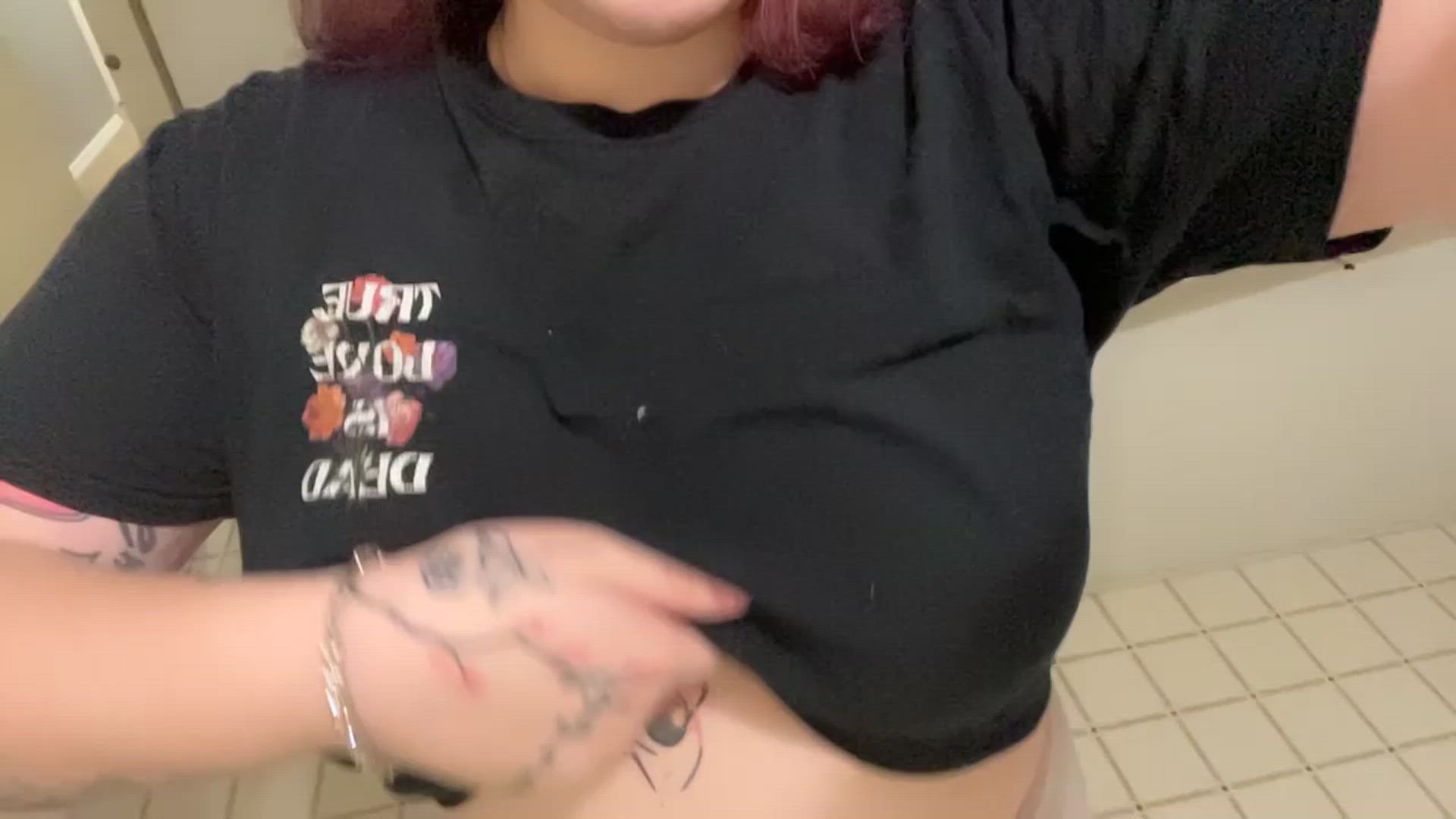 Big Tits porn video with onlyfans model sadpandachubby <strong>@sadswelduppandas</strong>