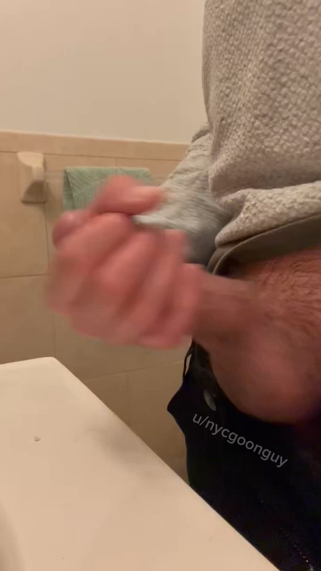 Amateur porn video with onlyfans model nycgoonguy <strong>@tonystrokesof</strong>